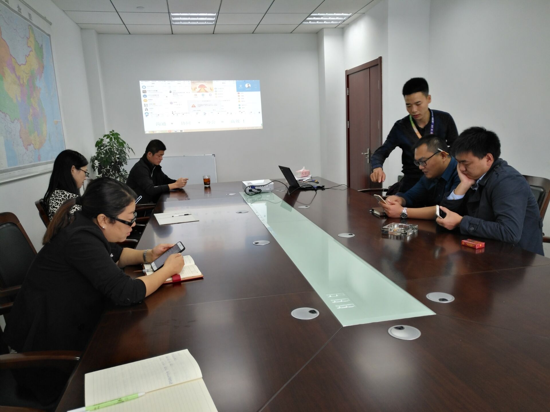ML.COM环保引入钉钉办公平台，打造高效团队